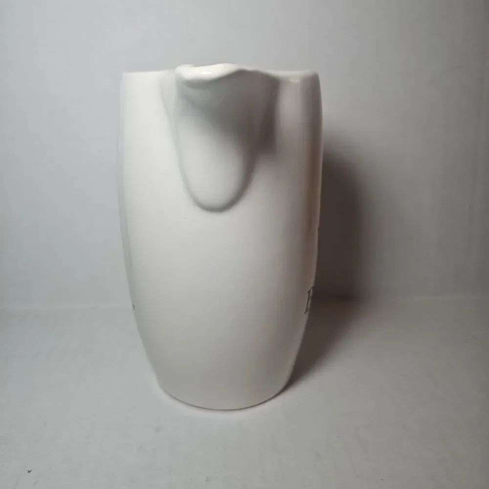 Black & White Brilliant Blended Scotch Whisky Pitcher